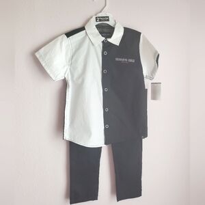 Reaction Kenneth Cole 2 peice set.